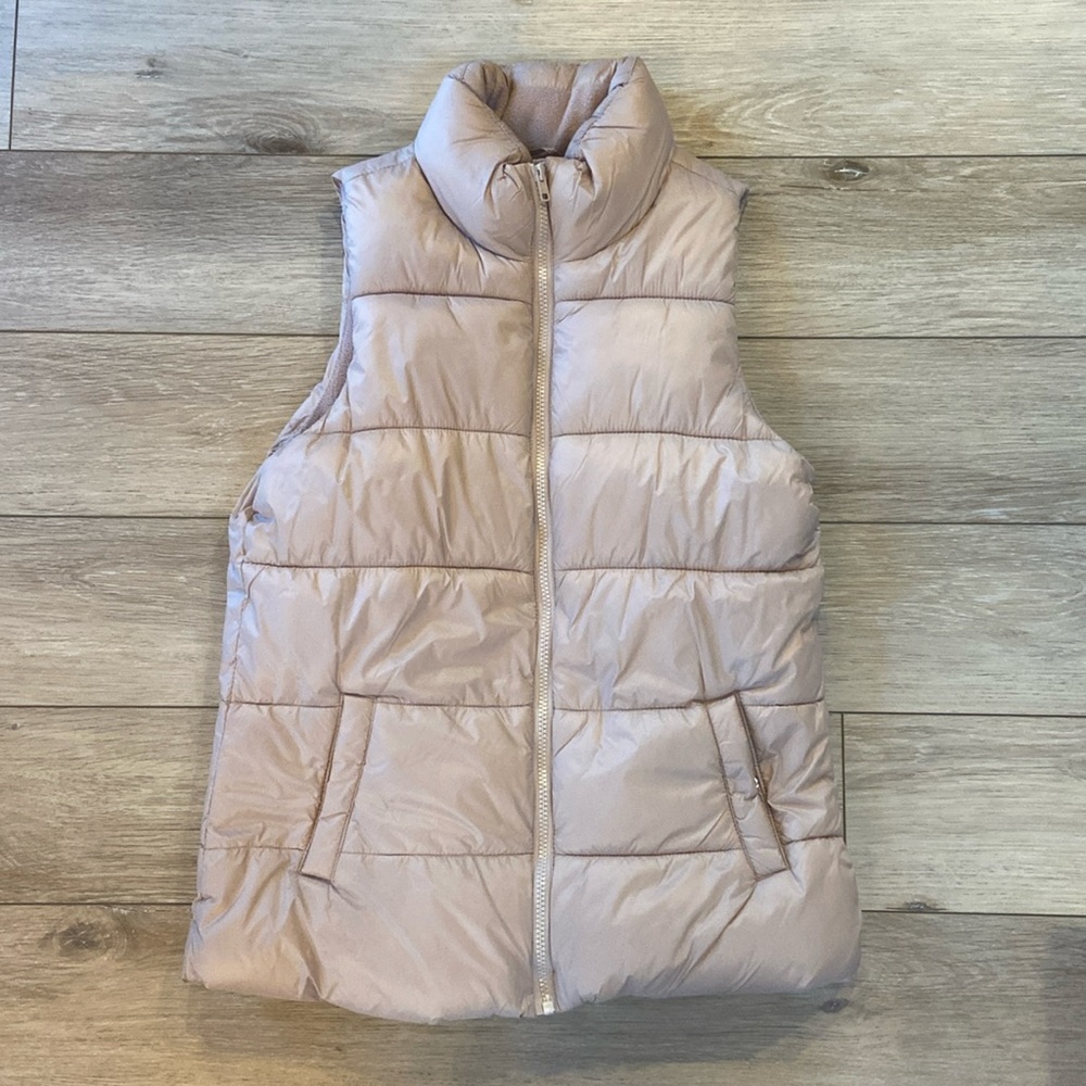 Old Navy Puffer Vest - Sz Small TALL
